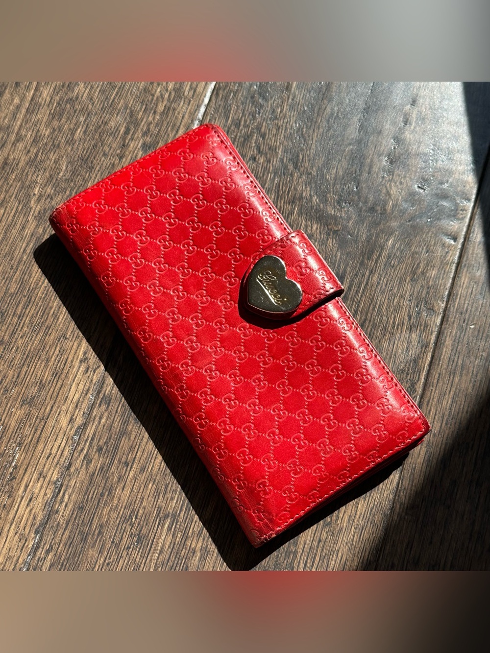 Gucci Microguccissima Heart Continental Wallet Red Leather